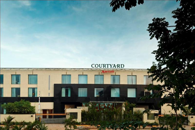 Courtyard By Marriott Kochi Airport Hotel Nedumbassery Ngoại thất bức ảnh